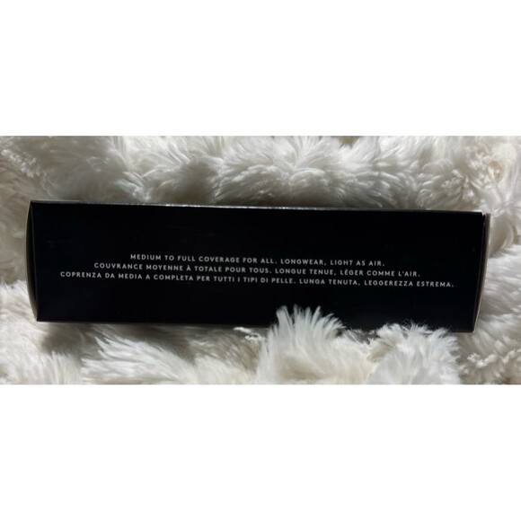 Fenty Beauty Pro Filt’r soft matte foundation 180 - Picture 4 of 4